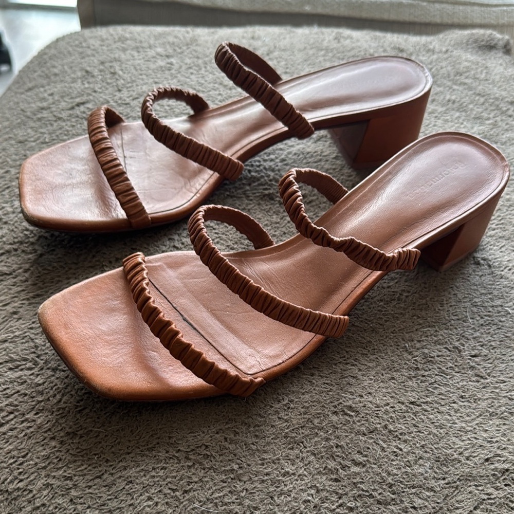 Reformation tan strappy sandal - 7.5